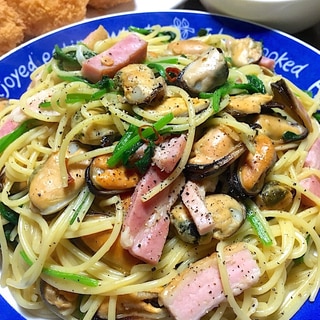 ムール貝とベーコンのパスタです☆手軽にちょい贅沢♪